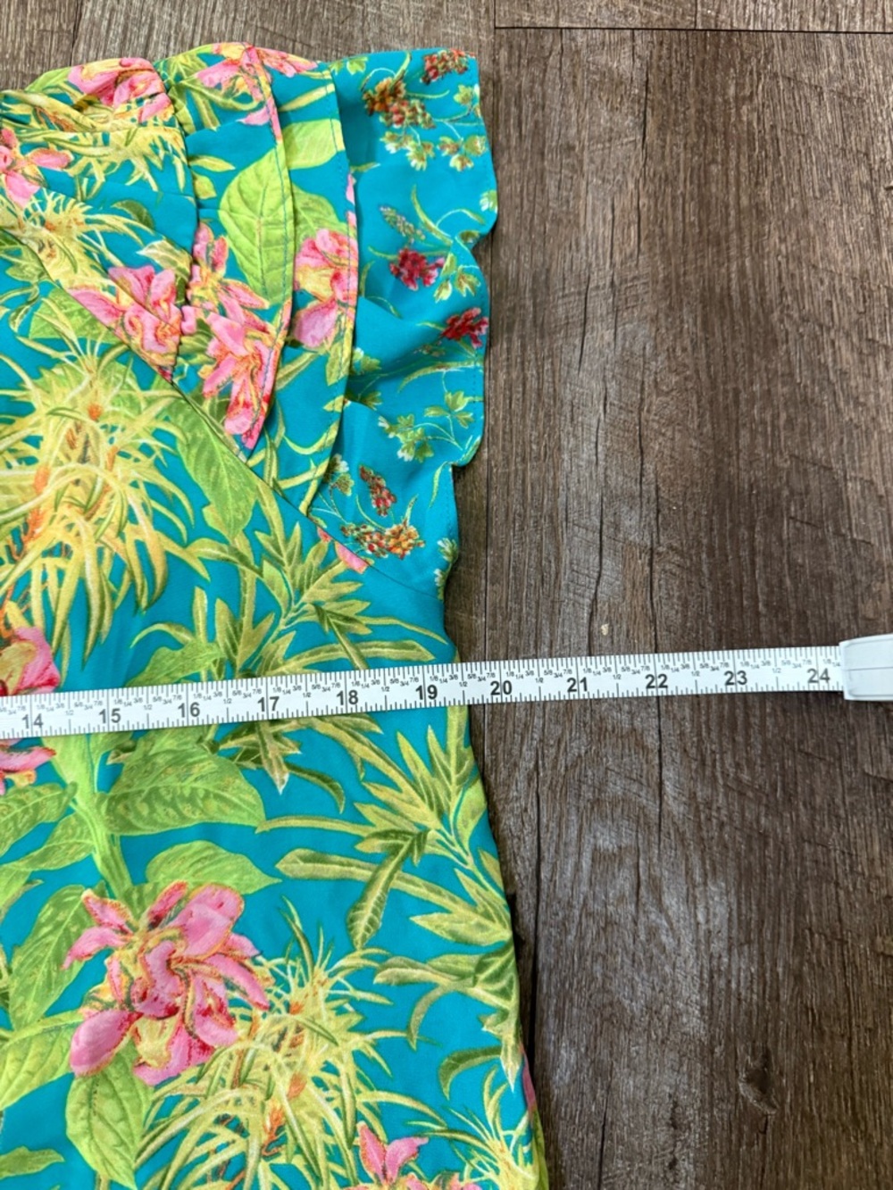 Rose & Olive Aqua Tropical Floral Tassel V-Neck Blouse - Picture 11 of 14